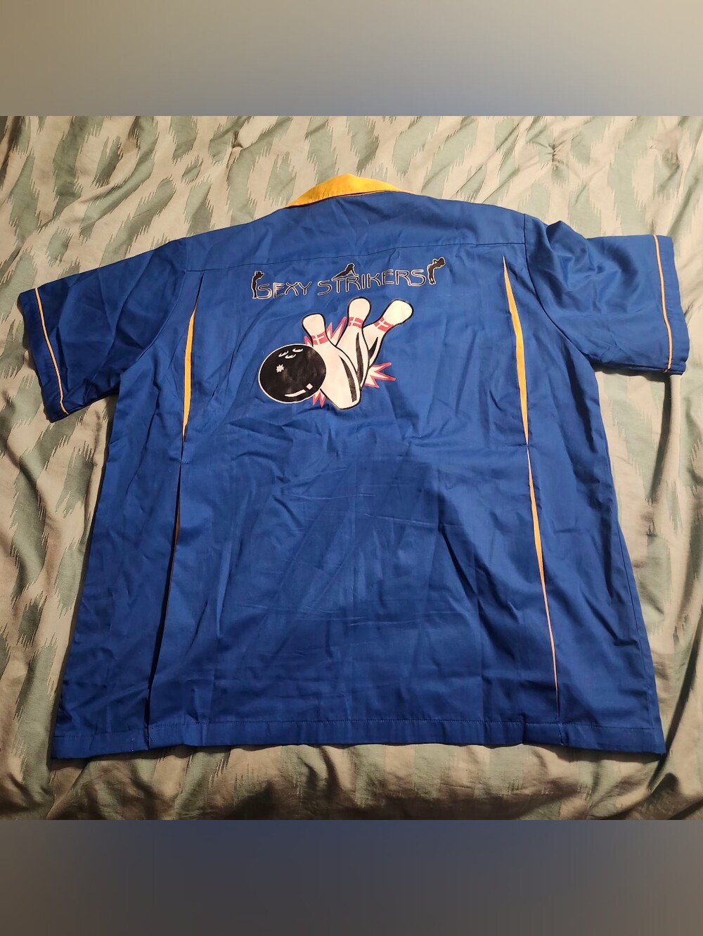 Vintage Hilton Bowling Retro Shirt " Sexy Strikers " Men's Size Large